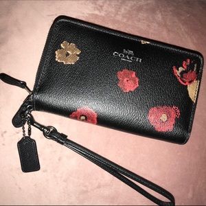 COACH Poppy Flower Wristlet - Black
